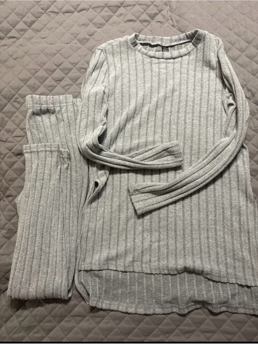 SHEIN Light Gray Ribbed Crewneck Top and matching pants